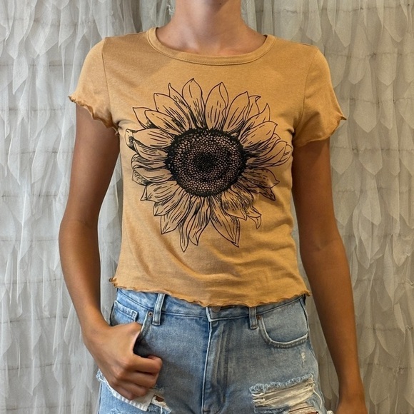 Sunflower Graphic Tee | Mustard Yellow Baby Tee | Women’s Size Small - Picture 2 of 4